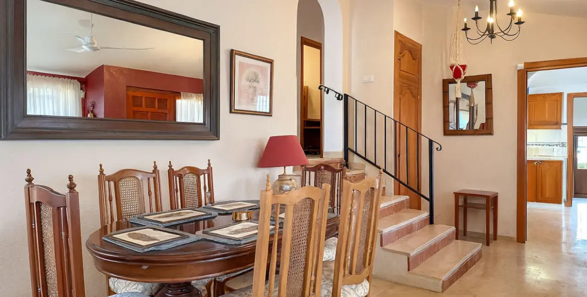 Продажа  отдельно стоящей виллы в Cerros del Aguila 7