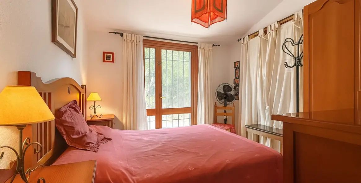 Продажа  отдельно стоящей виллы в Cerros del Aguila 17