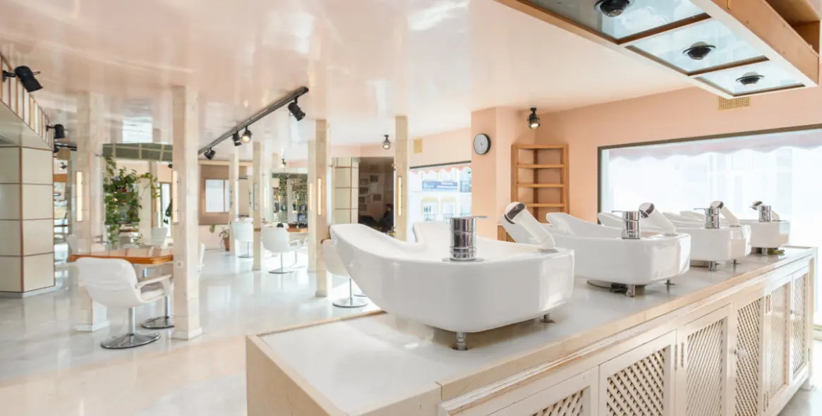 Venta de local comercial en San Pedro de Alcántara 10