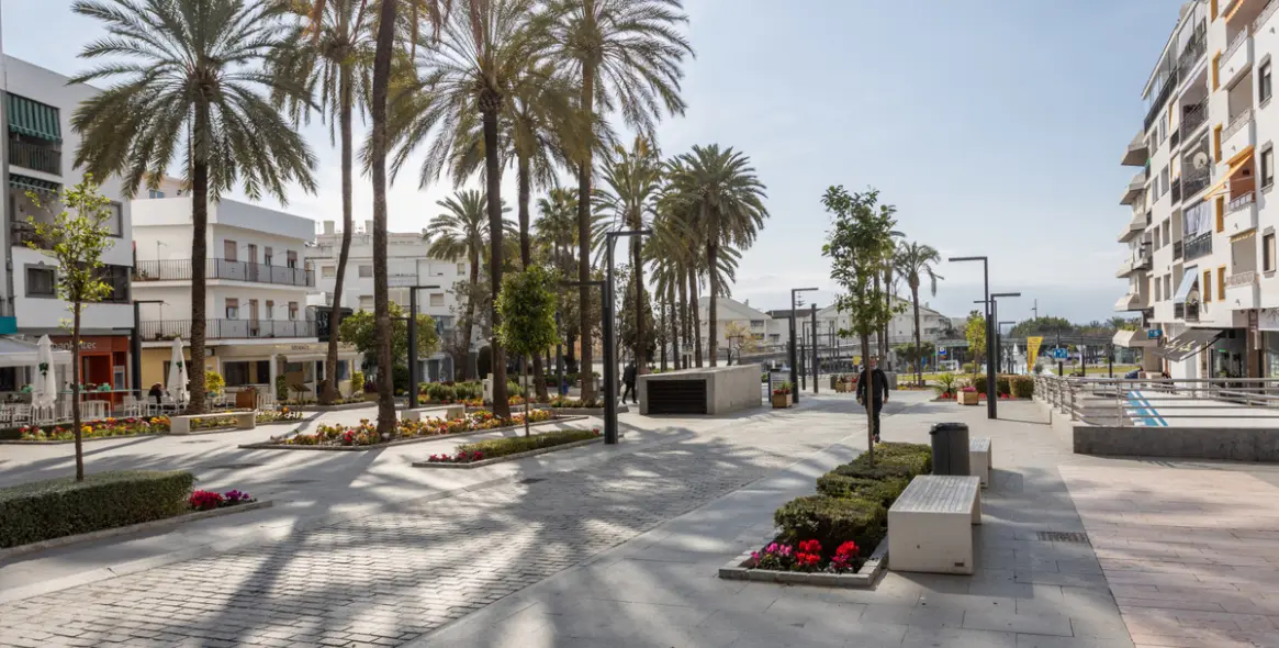 Venta de local comercial en San Pedro de Alcántara 14