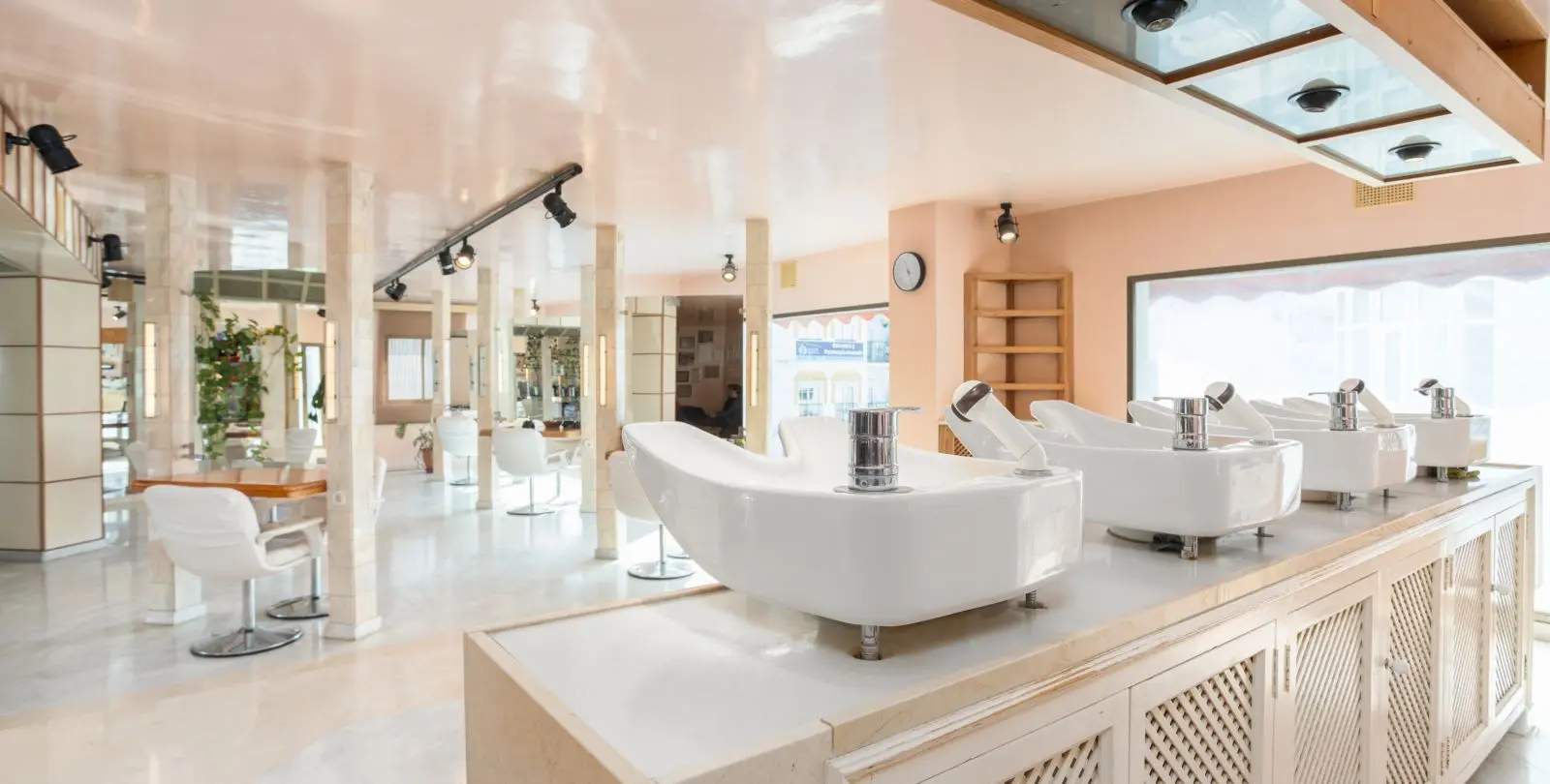 Продажа коммерческого помещения в San Pedro de Alcántara 10