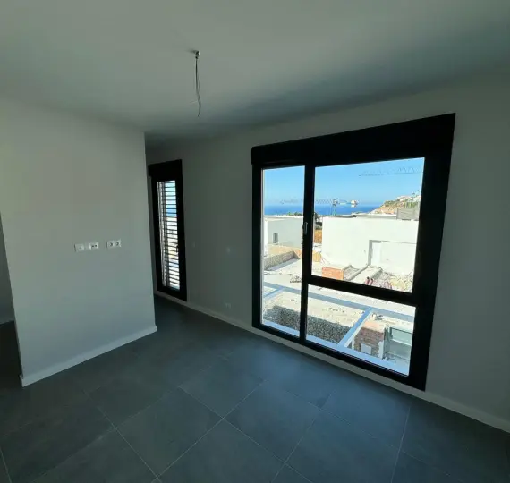 Продажа дома на две семьи в Riviera del Sol