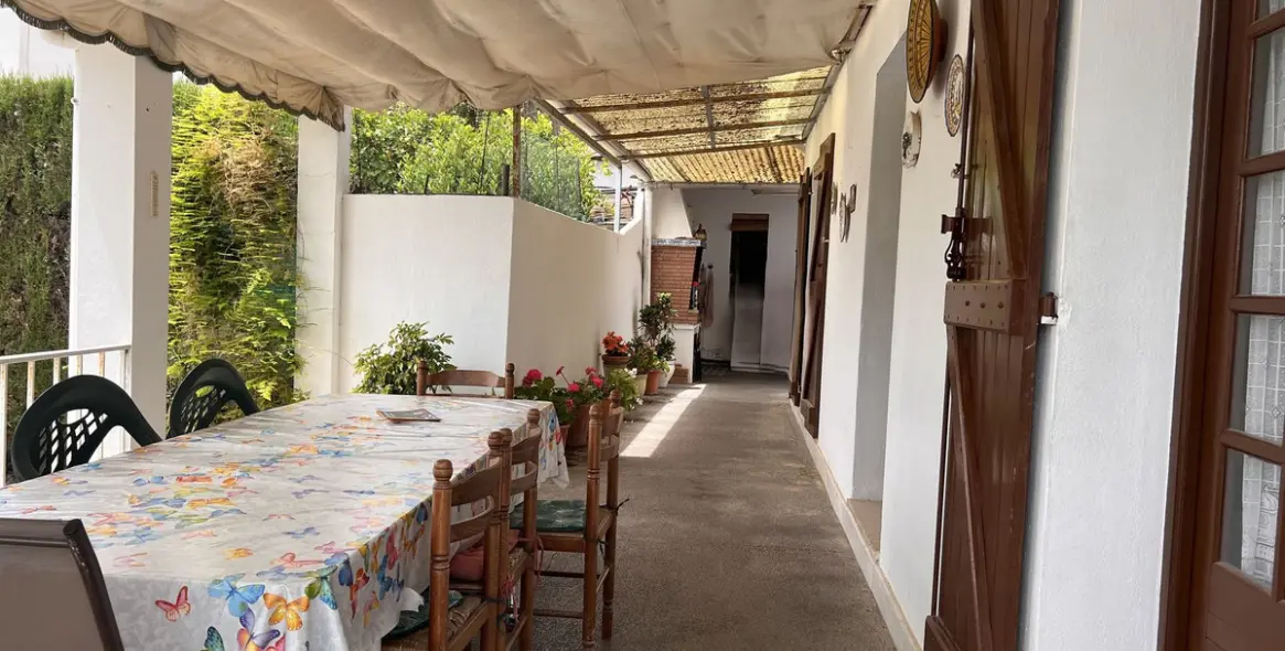 Продажа  отдельно стоящей виллы в Selwo 13