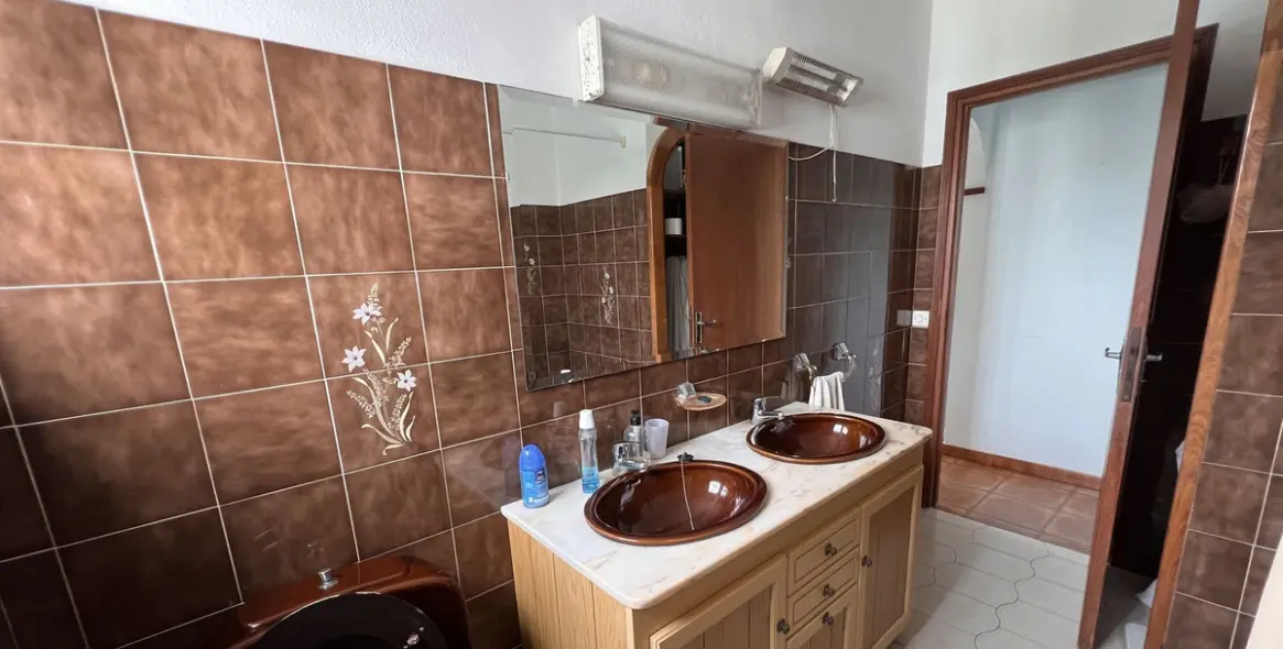 Sale of detached villa in Selwo 23