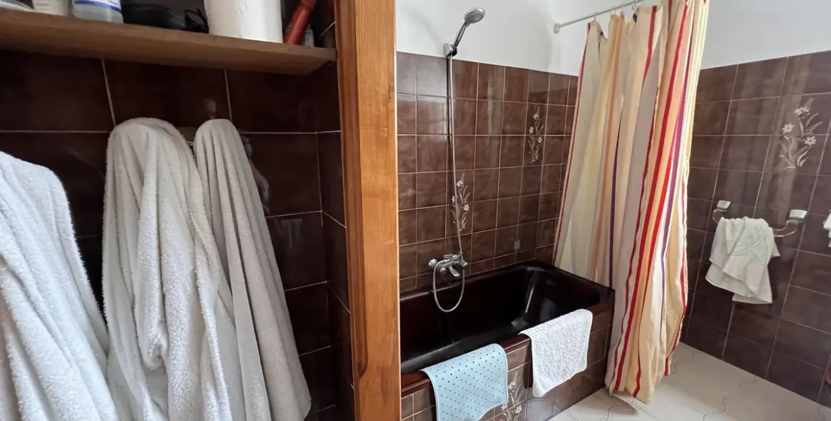 Sale of detached villa in Selwo 25