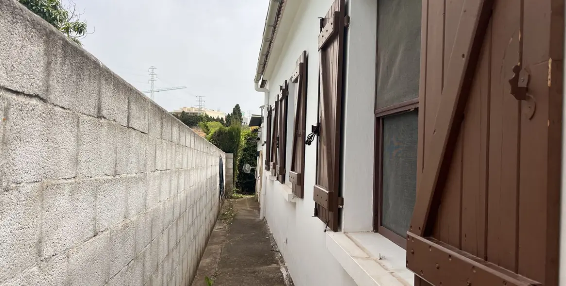 Sale of detached villa in Selwo 39