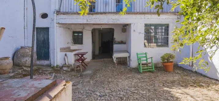 Sale of detached villa in Ronda 4