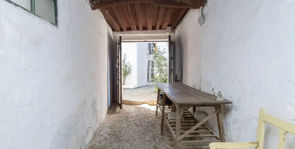 Sale of detached villa in Ronda 30