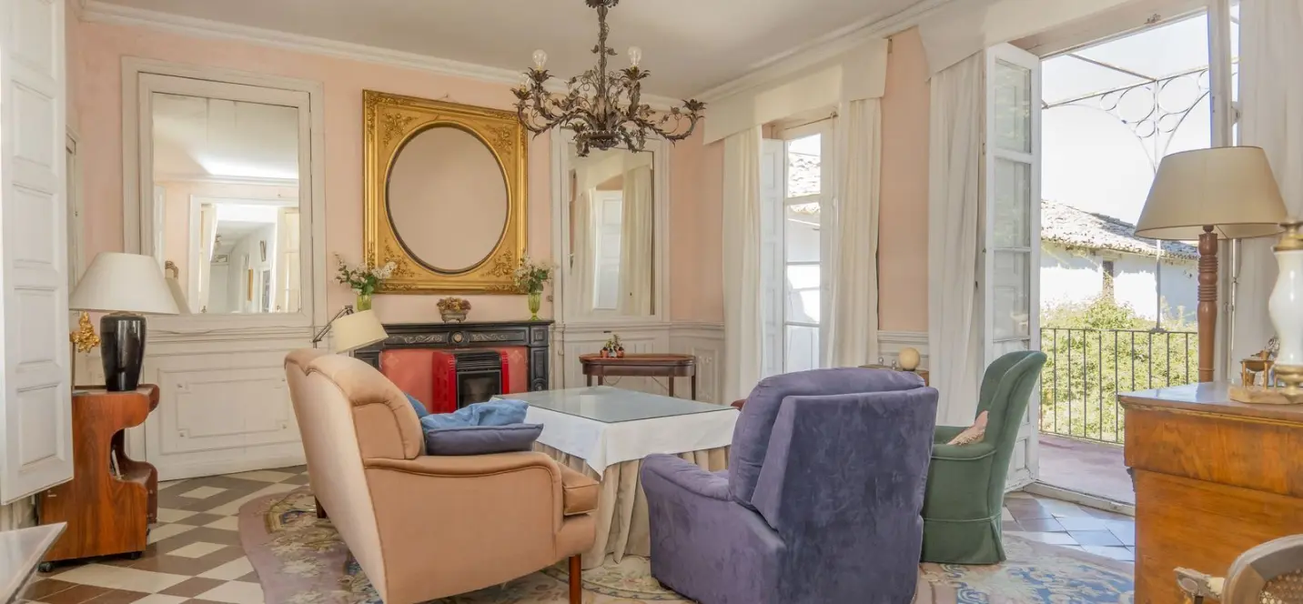 Sale of detached villa in Ronda 2