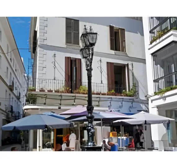 Sale of penthouse duplex in Marbella