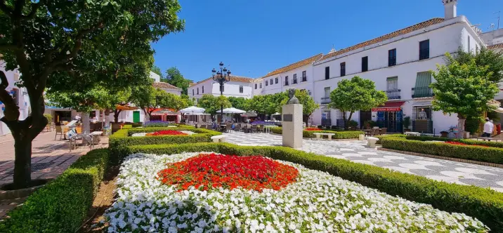 Sale of penthouse duplex in Marbella 1