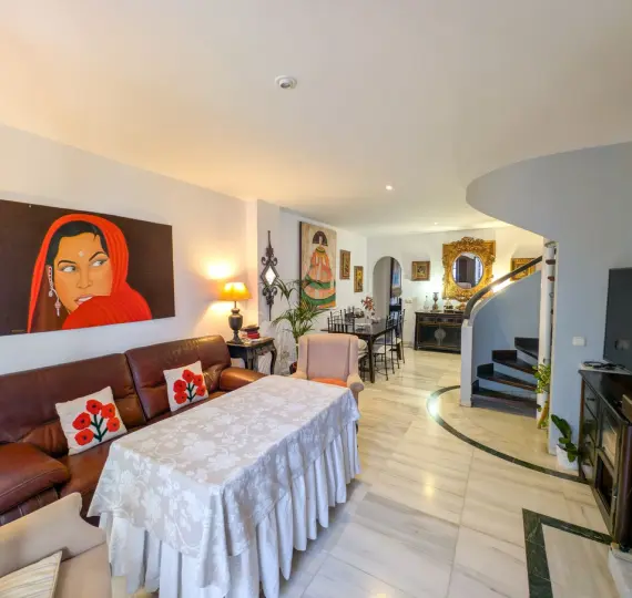 Sale of penthouse duplex in Marbella