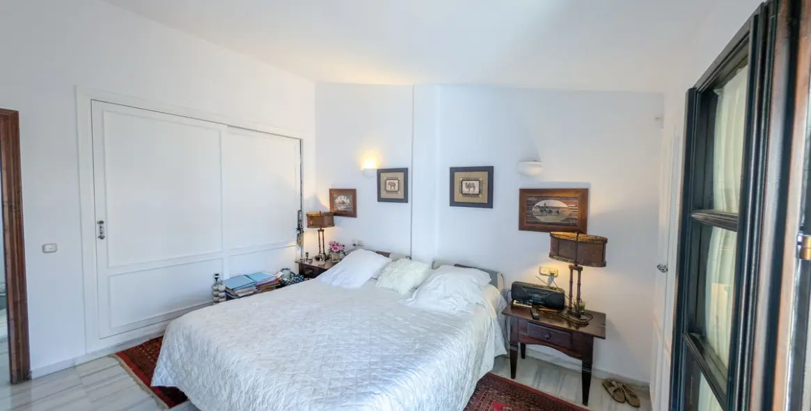 Sale of penthouse duplex in Marbella 12