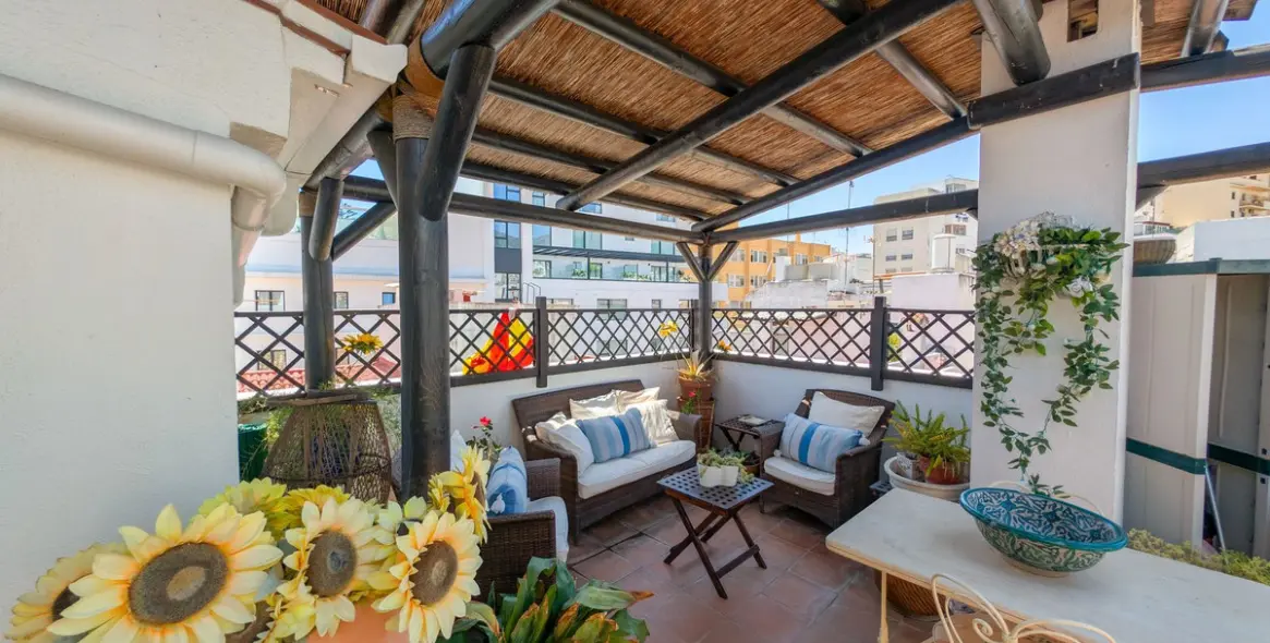 Sale of penthouse duplex in Marbella 18