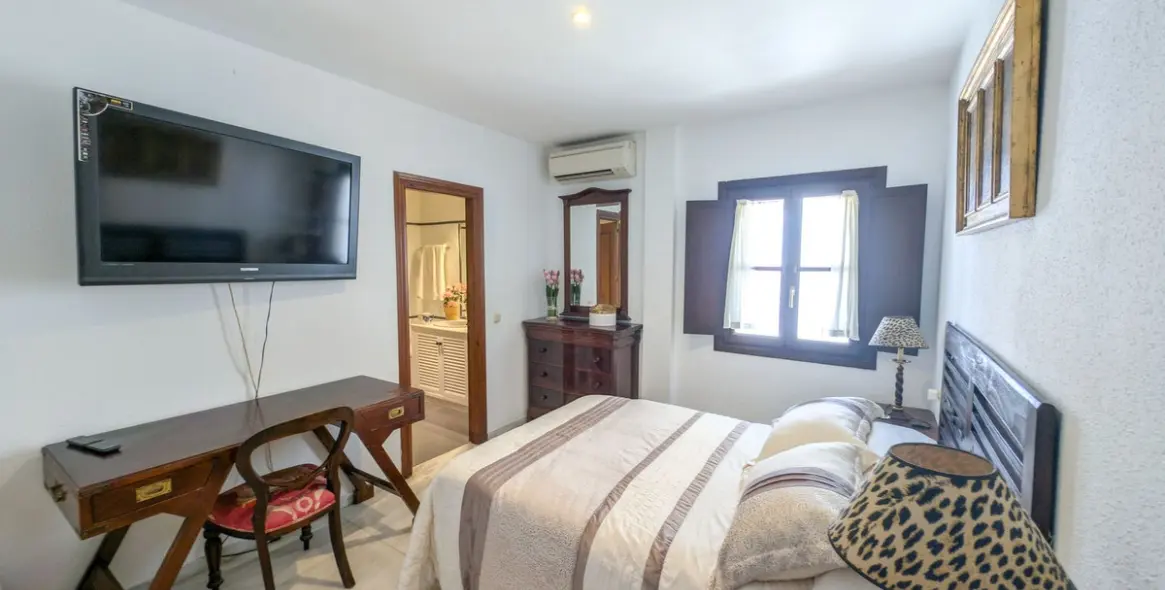 Продажа двухуровневого пентхауса в Marbella 23