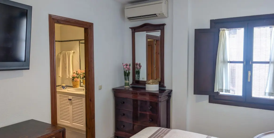 Продажа двухуровневого пентхауса в Marbella 24