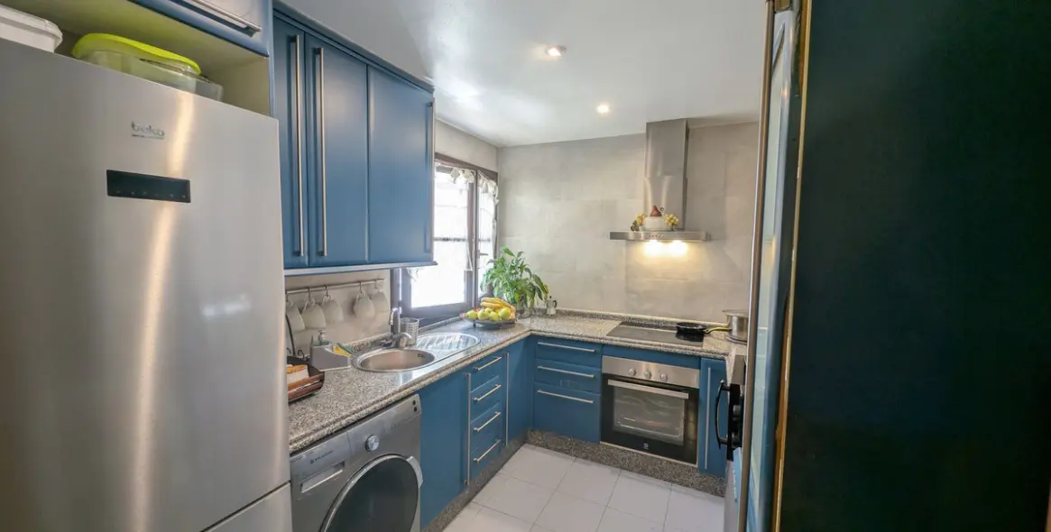 Продажа двухуровневого пентхауса в Marbella 28