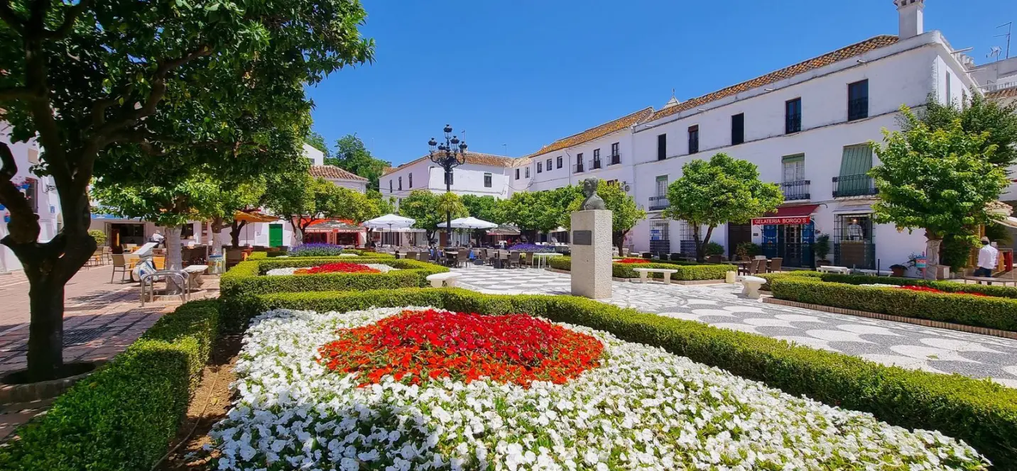 Sale of penthouse duplex in Marbella 1