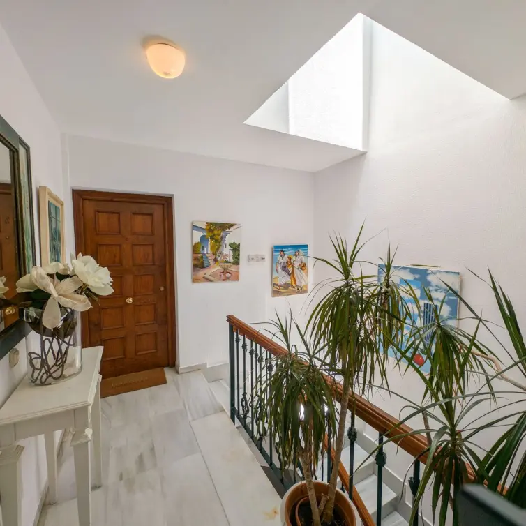 Sale of penthouse duplex in Marbella