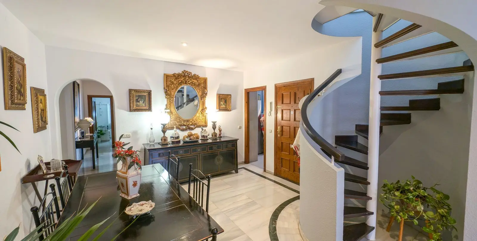 Продажа двухуровневого пентхауса в Marbella 5