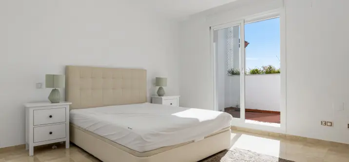 Sale of duplex in Nueva Andalucía 4