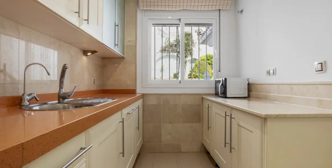 Sale of duplex in Nueva Andalucía 10