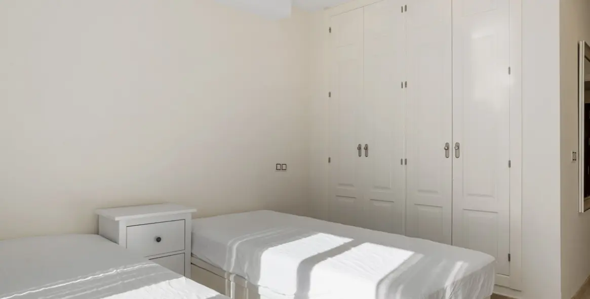 Sale of duplex in Nueva Andalucía 15