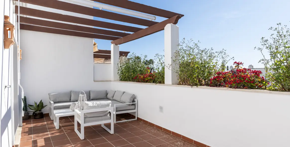 Sale of duplex in Nueva Andalucía 23