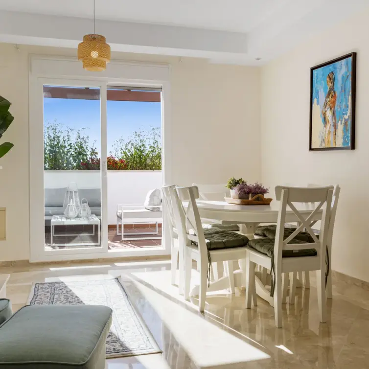 Sale of duplex in Nueva Andalucía