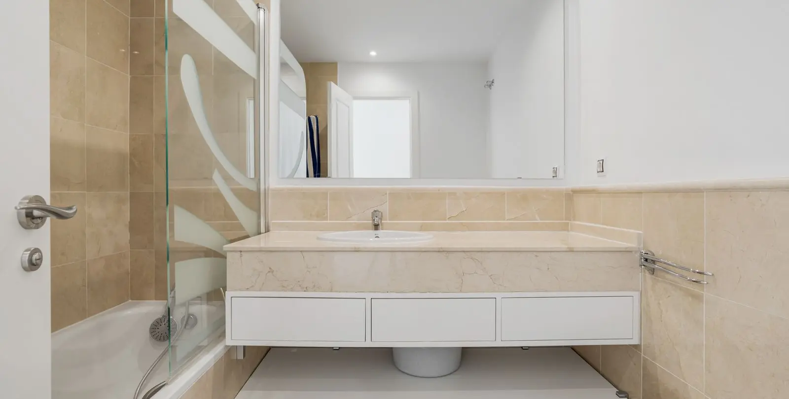 Sale of duplex in Nueva Andalucía 13