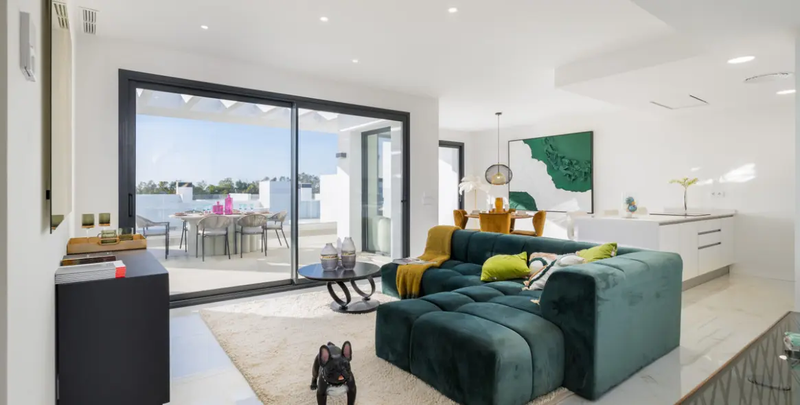 Sale of penthouse in Estepona 14