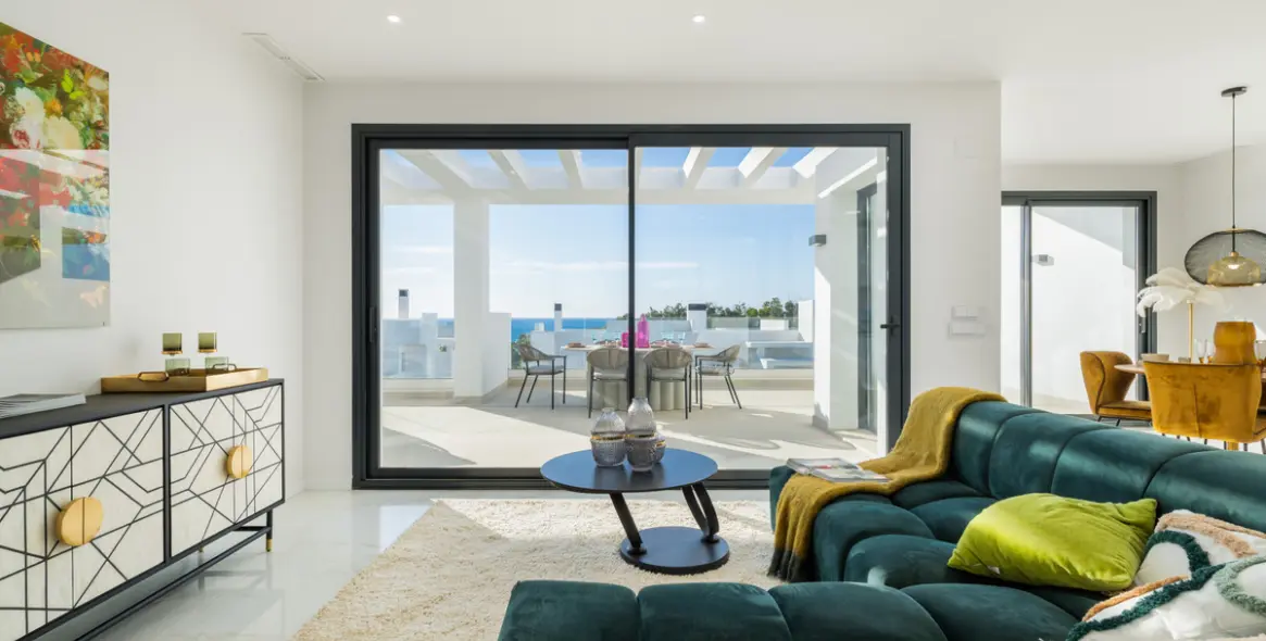 Sale of penthouse in Estepona 16