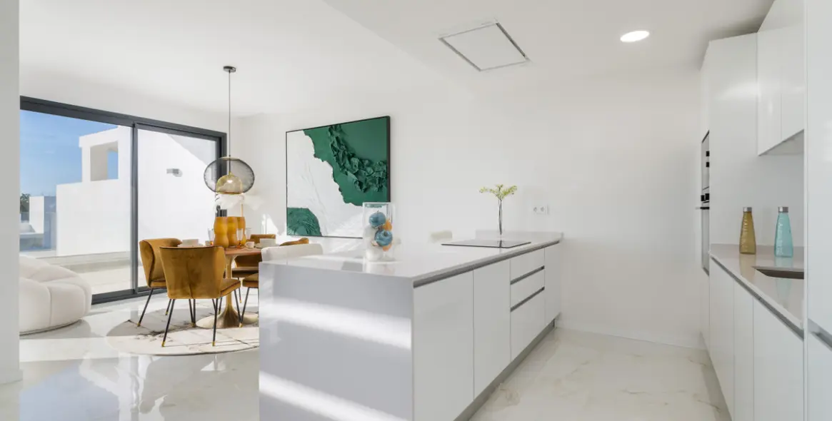 Sale of penthouse in Estepona 17