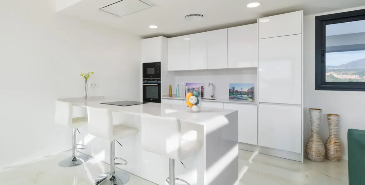 Sale of penthouse in Estepona 20