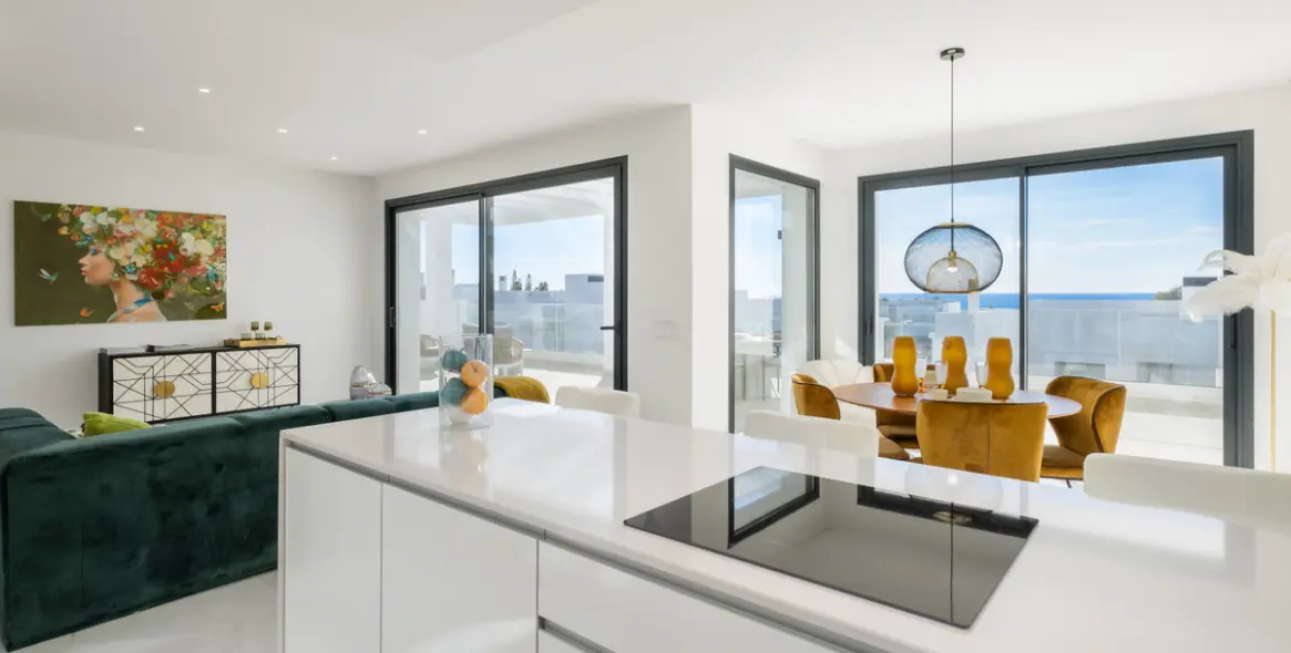 Sale of penthouse in Estepona 24