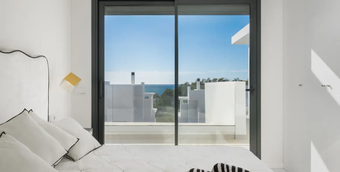 Sale of penthouse in Estepona 31