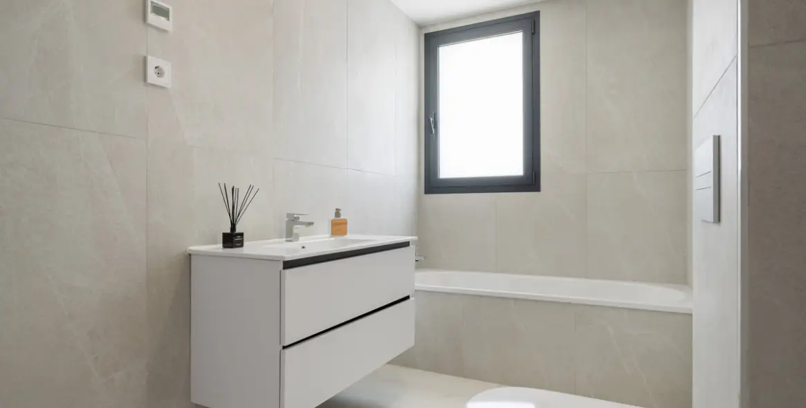 Sale of penthouse in Estepona 34