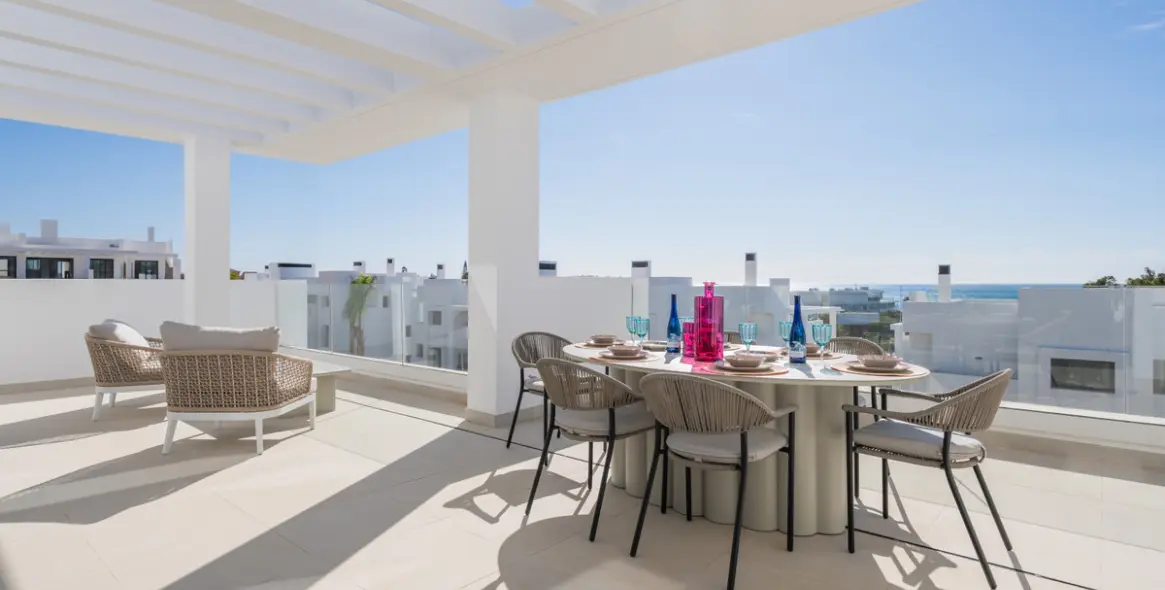 Sale of penthouse in Estepona 38