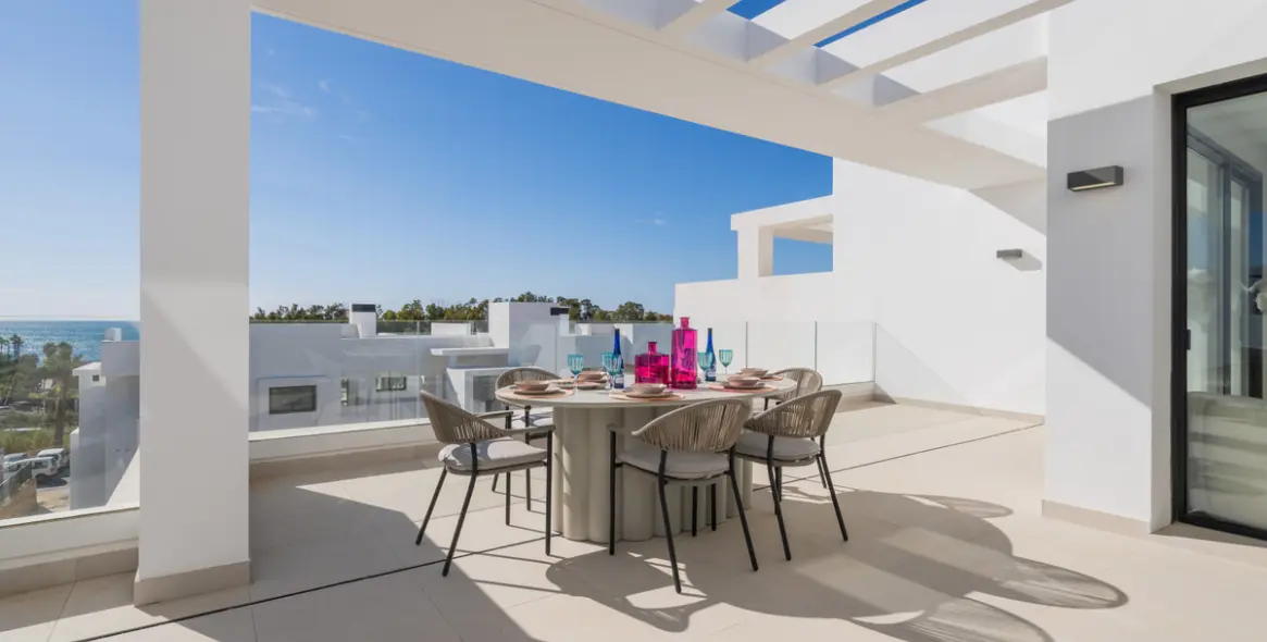 Sale of penthouse in Estepona 39
