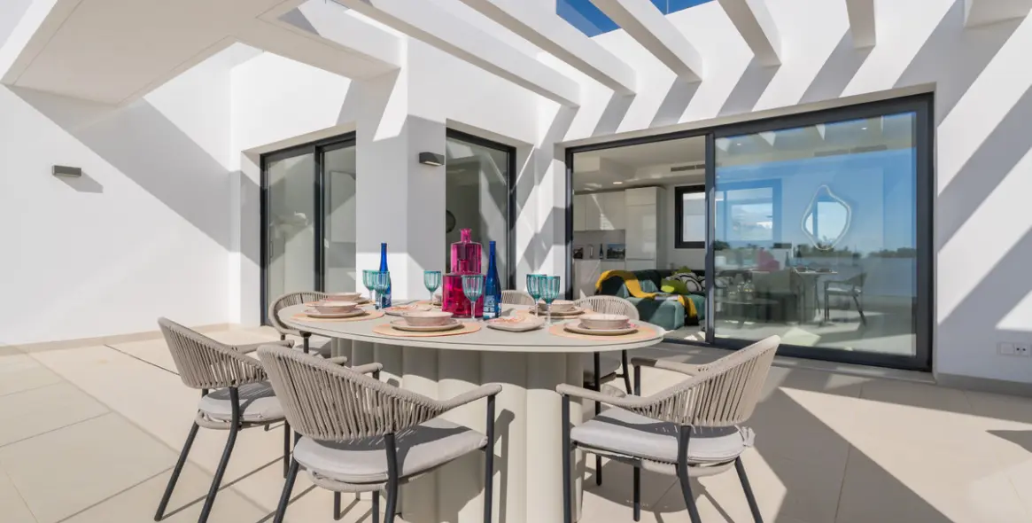 Sale of penthouse in Estepona 40