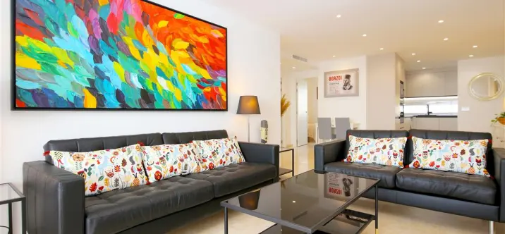 Sale of penthouse in Estepona 1