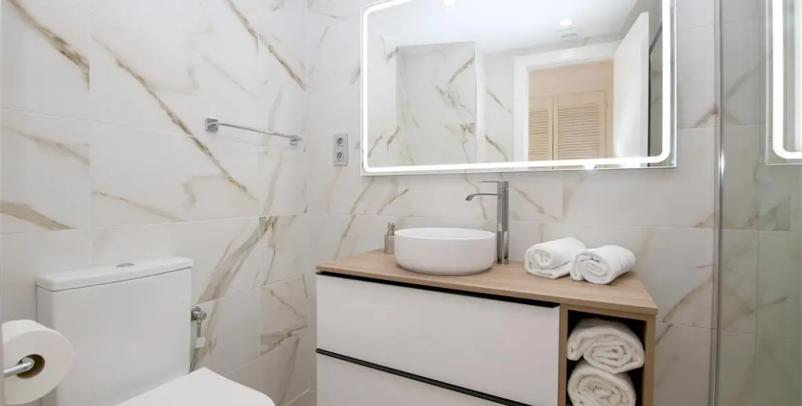 Sale of penthouse in Estepona 5