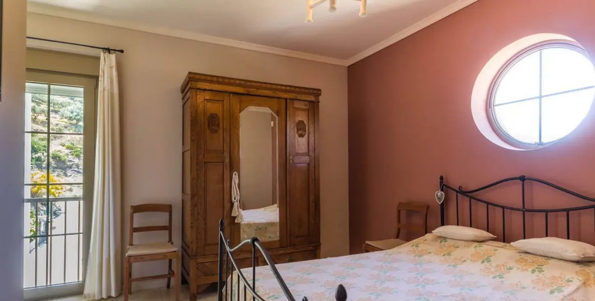 Sale of detached villa in Arenas 25