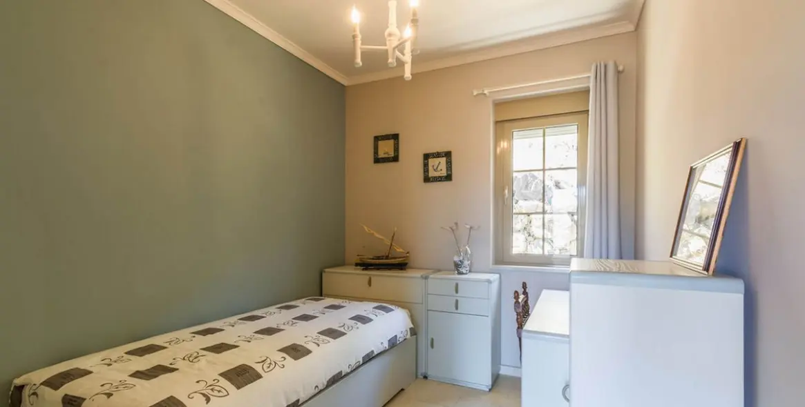 Sale of detached villa in Arenas 29