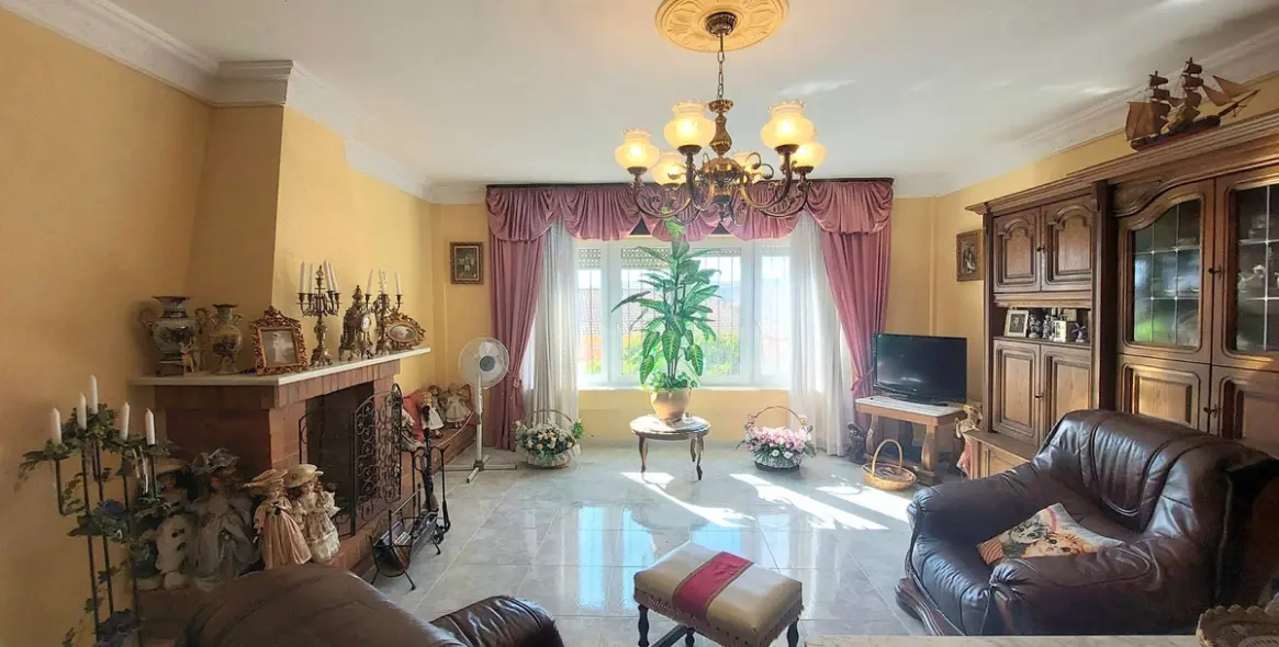 Продажа  отдельно стоящей виллы в Malaga (район Teatinos) 11