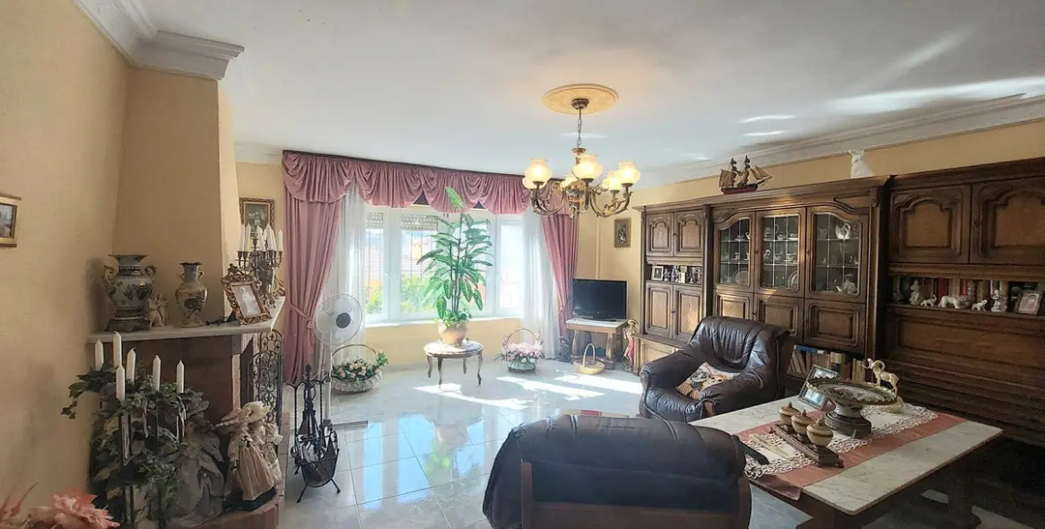 Продажа  отдельно стоящей виллы в Malaga (район Teatinos) 13