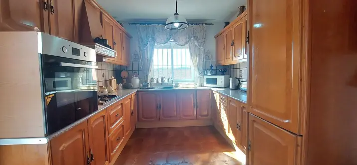 Продажа  отдельно стоящей виллы в Puerto de la Torre 2