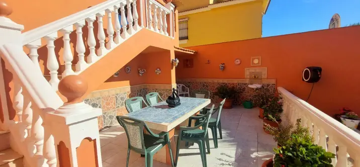 Продажа  отдельно стоящей виллы в Puerto de la Torre 4