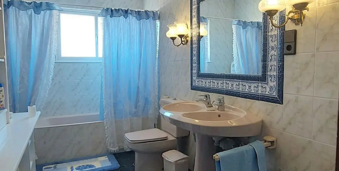 Продажа  отдельно стоящей виллы в Puerto de la Torre 24