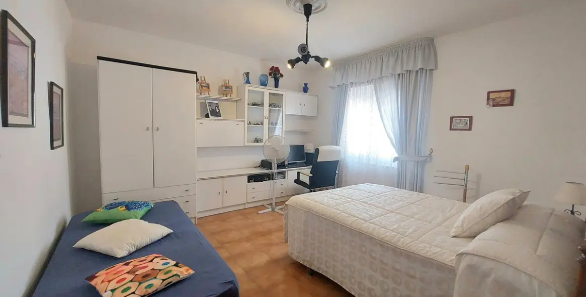 Продажа  отдельно стоящей виллы в Puerto de la Torre 26